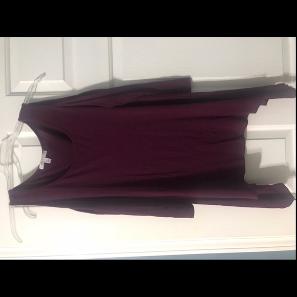Burgundy Top - Picture 3 of 3